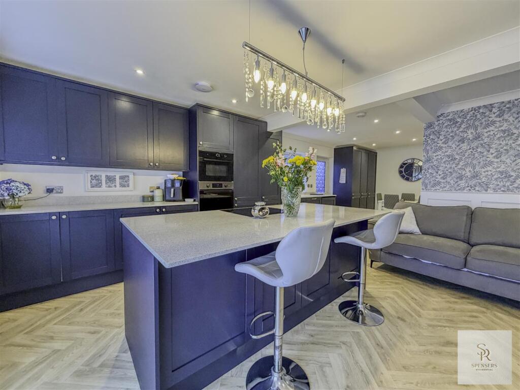 Main image of property: Leverstock Green Road, Leverstock Green, HP3