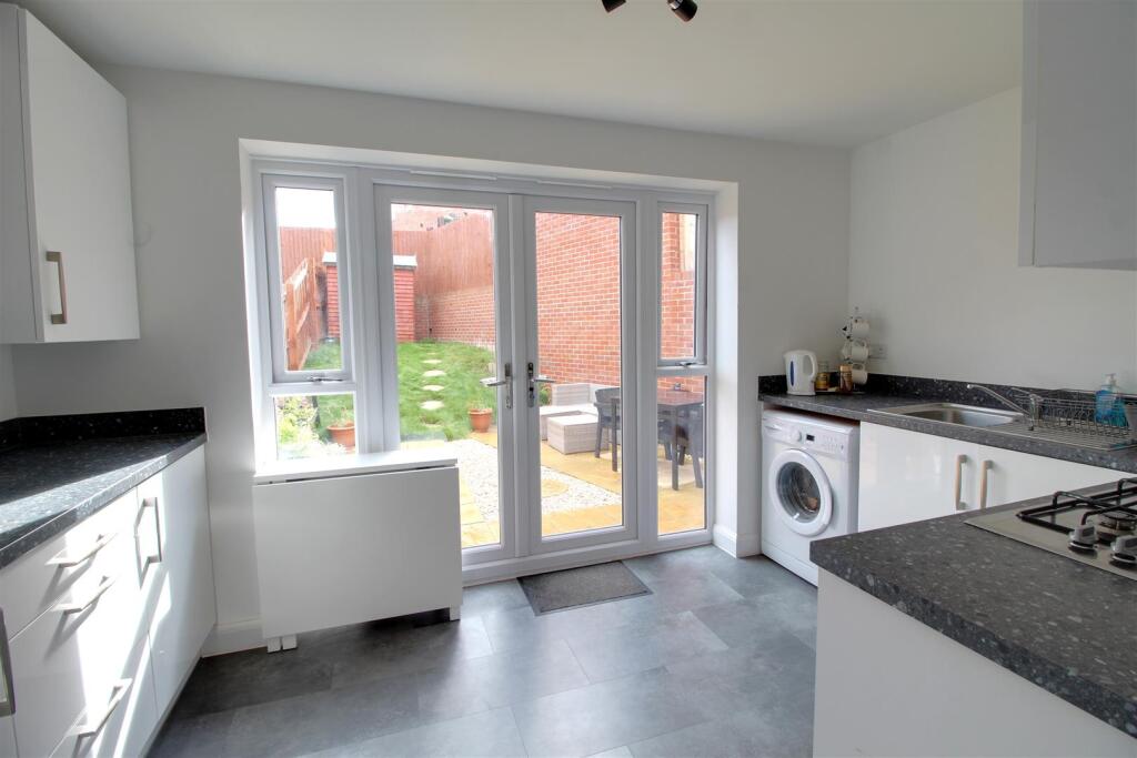 Manor Road, Newent photo 4