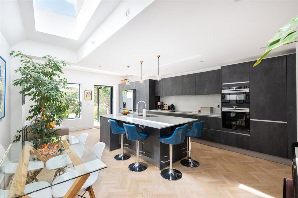 Main image of property: Rowfant Road, Balham, SW17