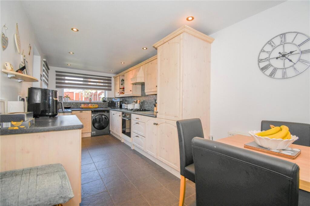 House in Wirral, Liverpool City Region - View 5