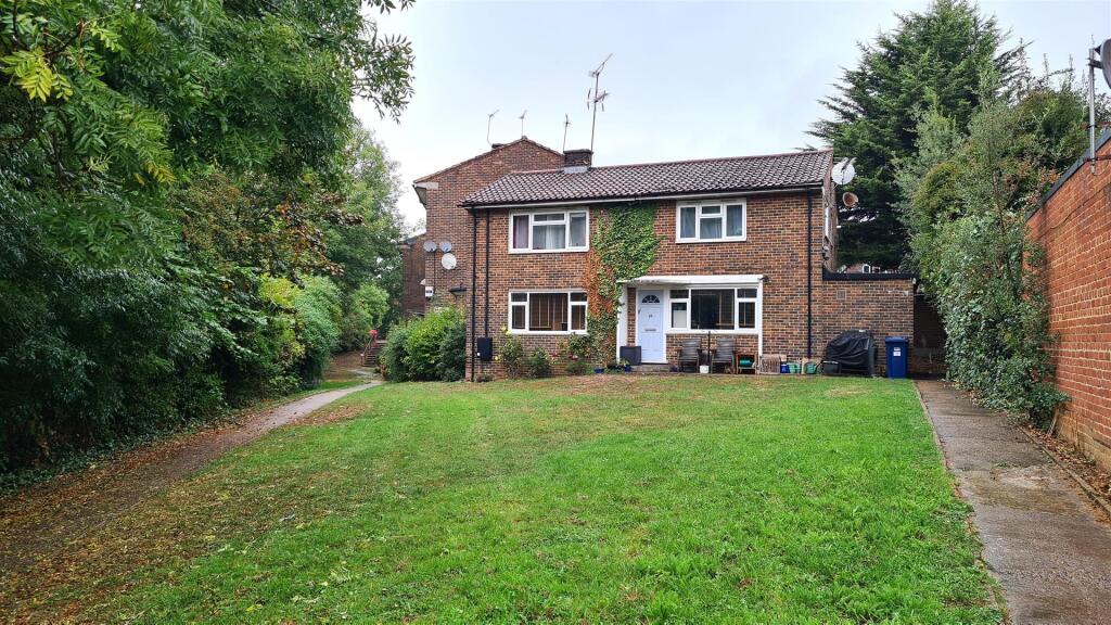 Main image of property: Park Road, New Barnet, EN4