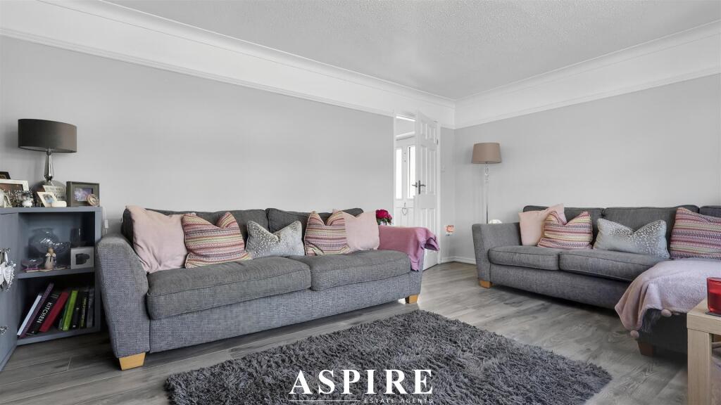 House in Castle Point, Essex - View 4