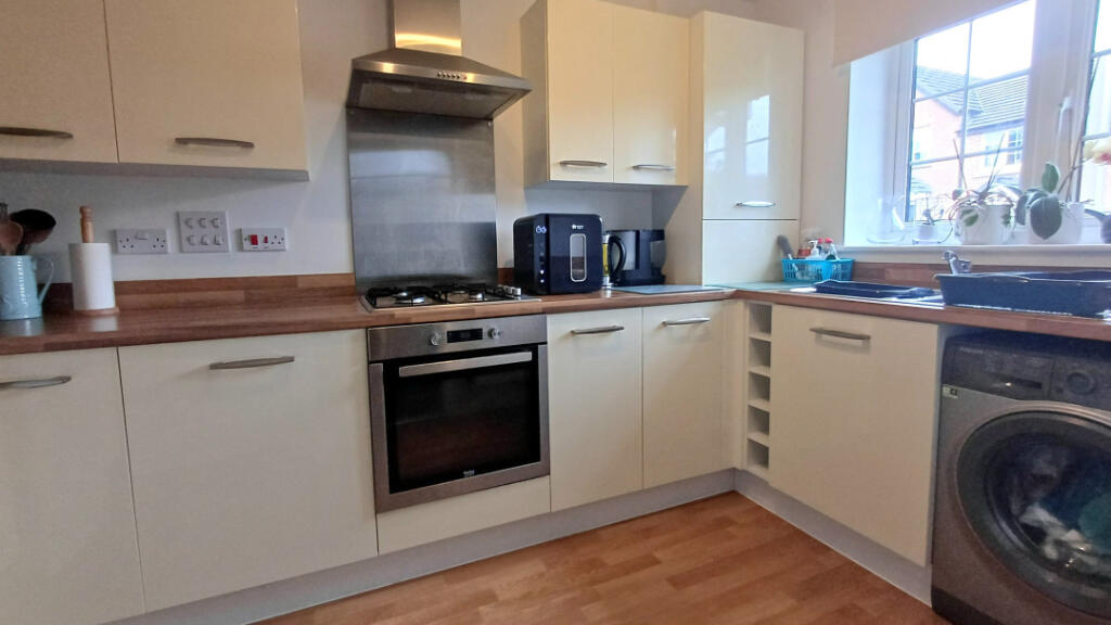 House in Chester, Mickle Trafford and District - View 3