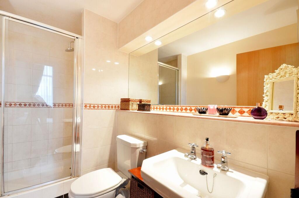 Main image of property: Prescot Street, Aldgate, London, E1