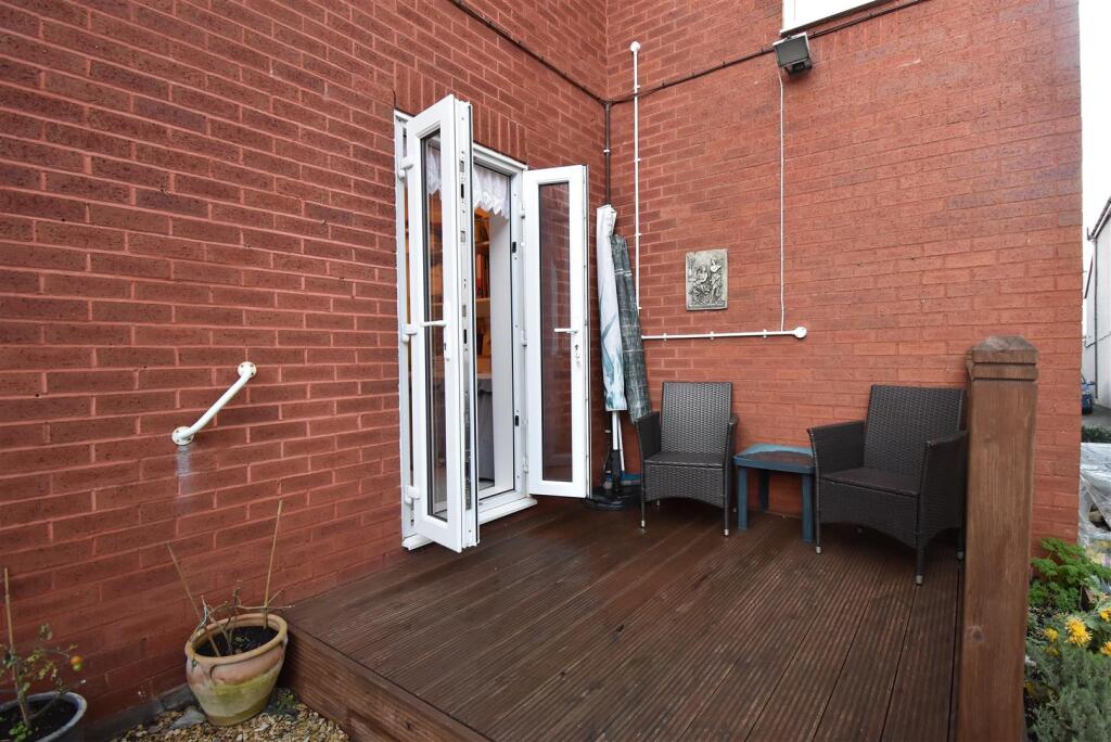 Clockhouse Mews, Portishead - More