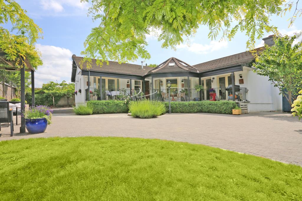 Main image of property: Murren, Milford Close, Castletroy, Limerick, V94P38W