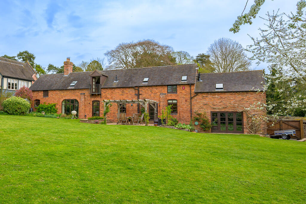 Main image of property: Edgmond, Newport