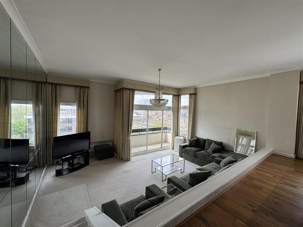 House in London, City of Westminster - View 2
