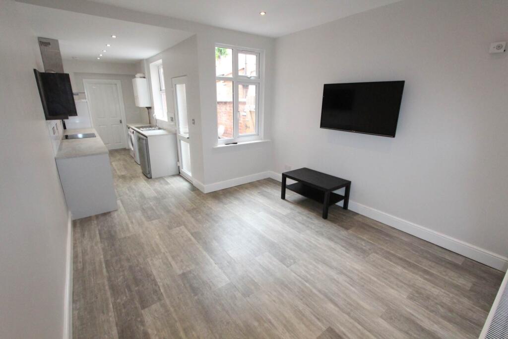 House in Leicester - View 3