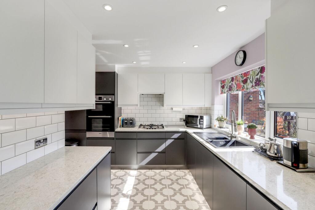 House in Ashfield, Titchfield, Hucknall - View 5
