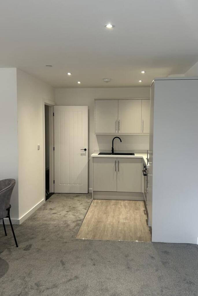 Main image of property: Apartment 20 City Point, Prospect Street, Kingston Upon Hull HU2 8PX
