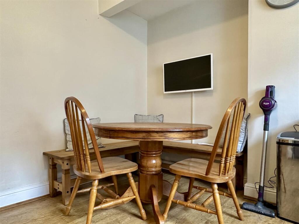 Apartment in Bakewell - More