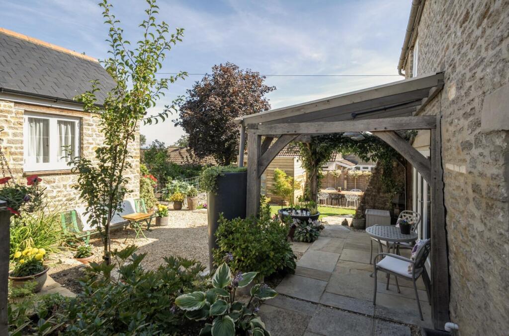 House in Bath - More