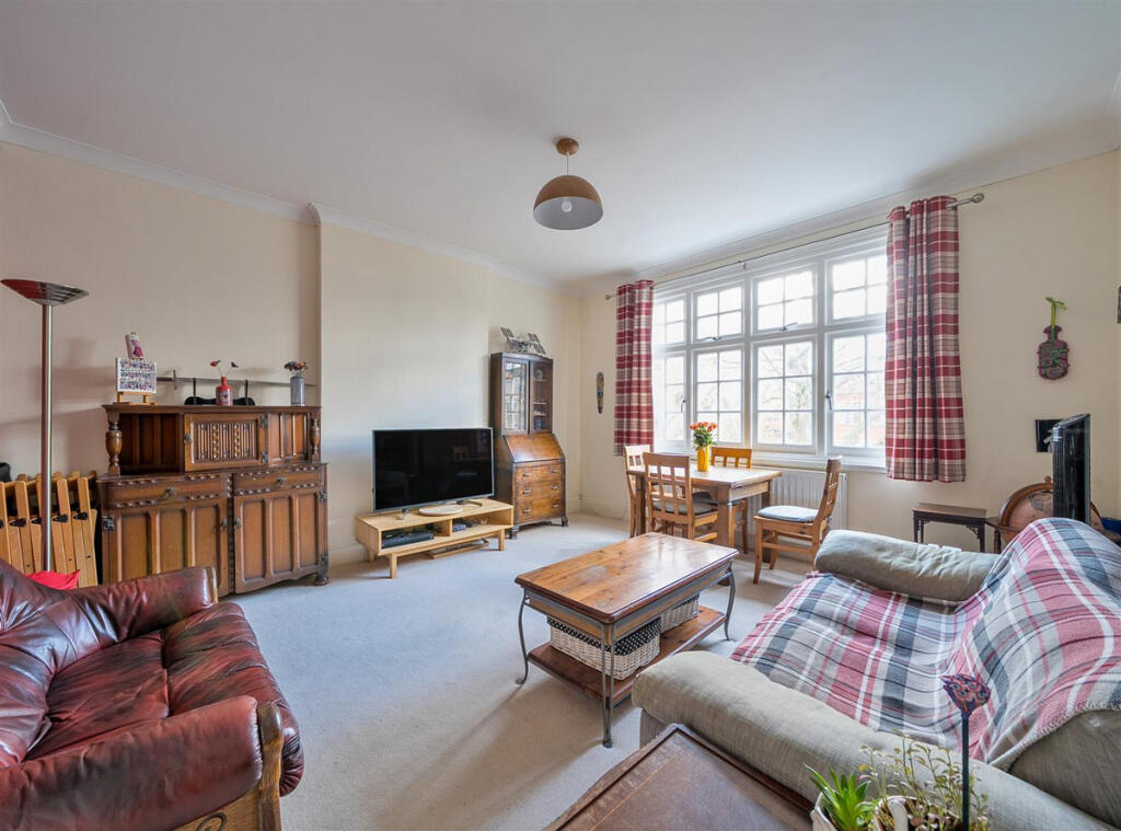 Apartment in London - View 2