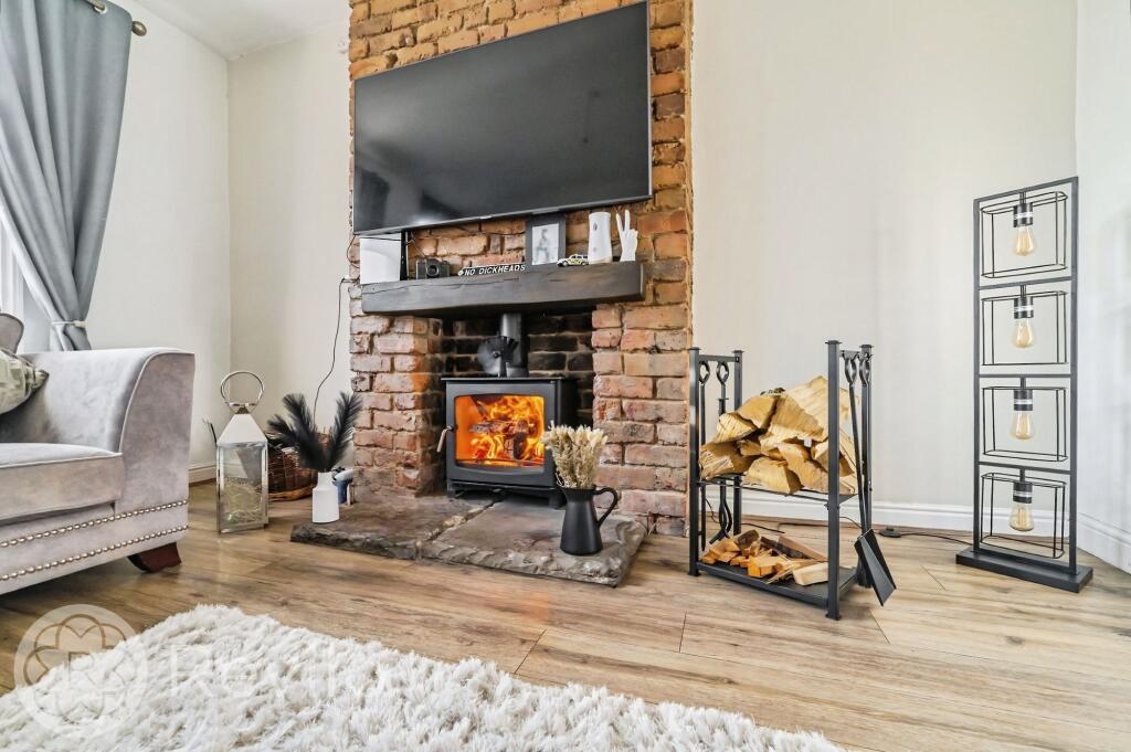 House in Oldham - View 4