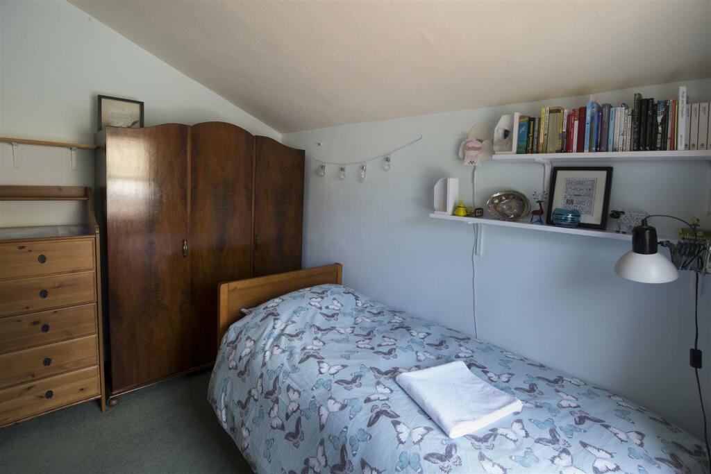 1 bedroom house share for rent