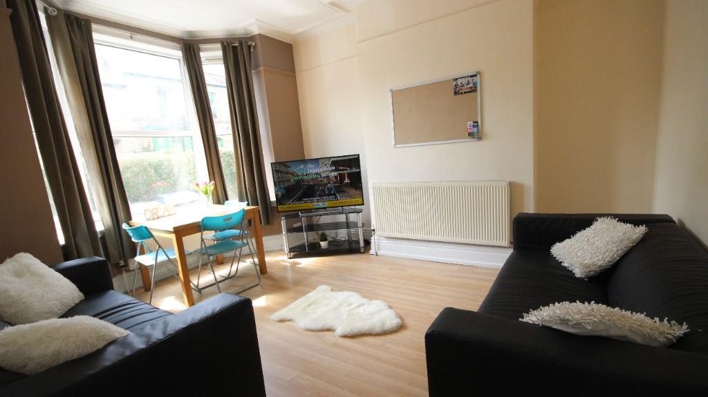 Main image of property: 10 Wadbrough Road - STUDENT HOUSE
