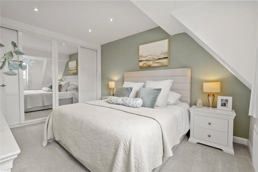 House in Worcester - View 4