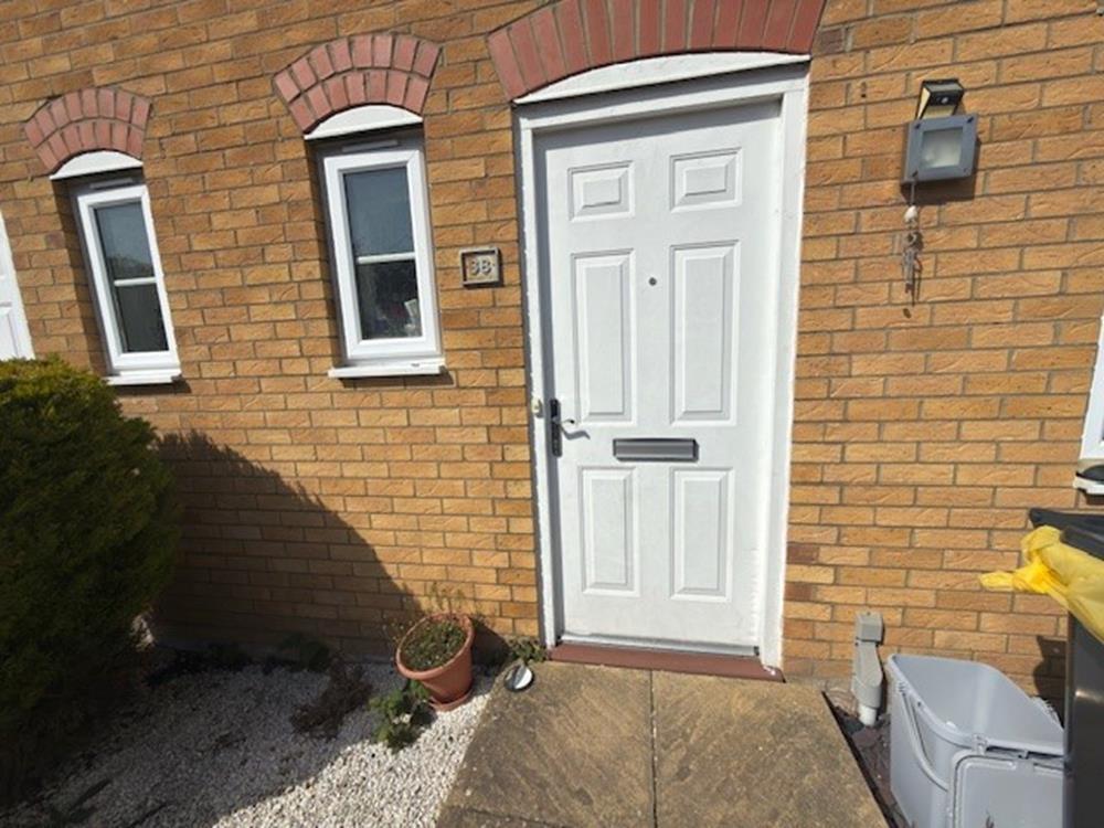 Grenadier Close, Bedford, MK41 - View 2