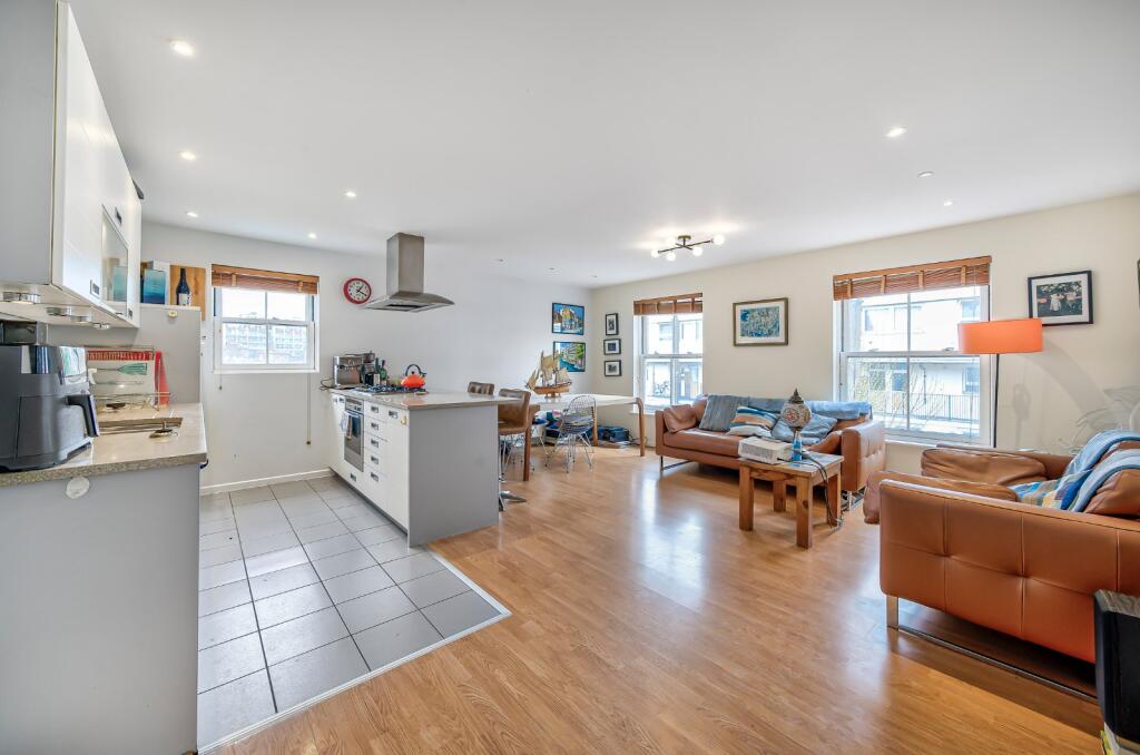 Apartment in London - View 2