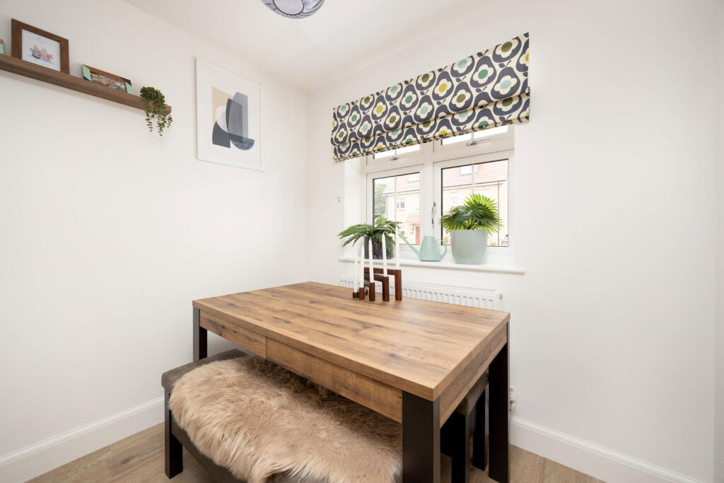 House in Chippenham, Wiltshire - More