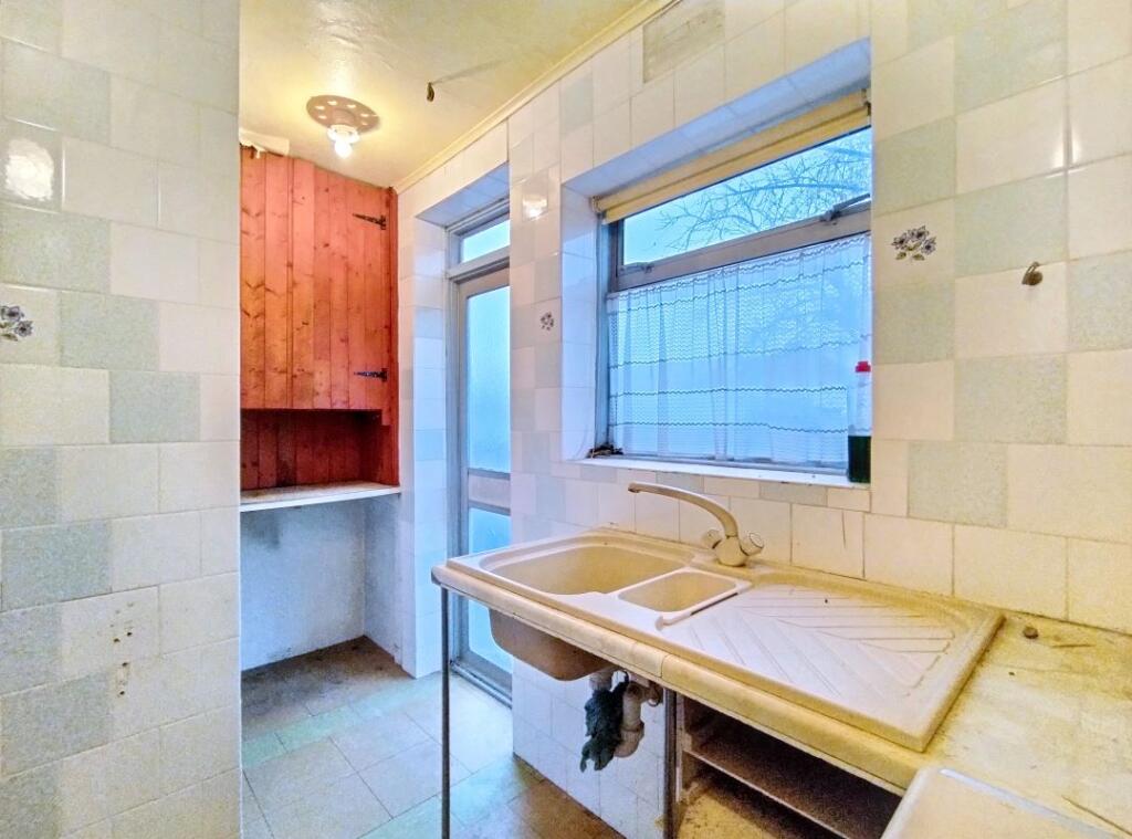 Apartment in London - View 5