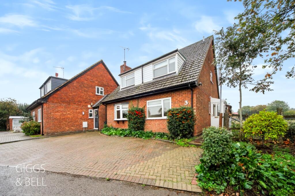 Main image of property: Brownings Lane, Breachwood Green, Hitchin, Hertfordshire, SG4 8PF