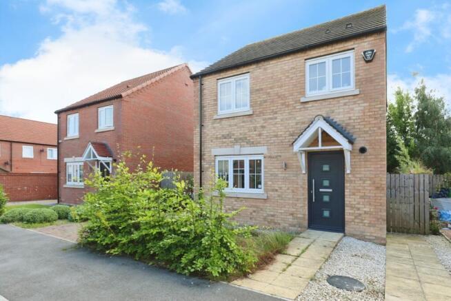 3-bed detached on Redfearn Mews, Harrogate, North Yorkshire, HG2, £374,999