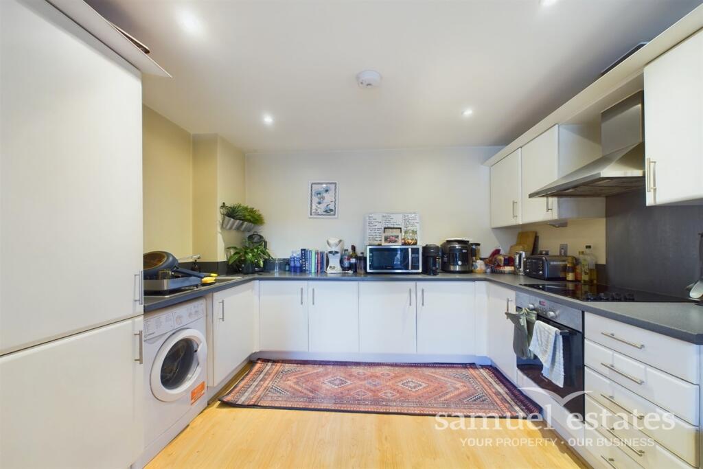 Apartment in London - View 2