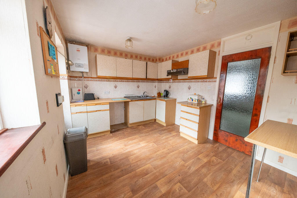 House in Havant, Hampshire - View 4