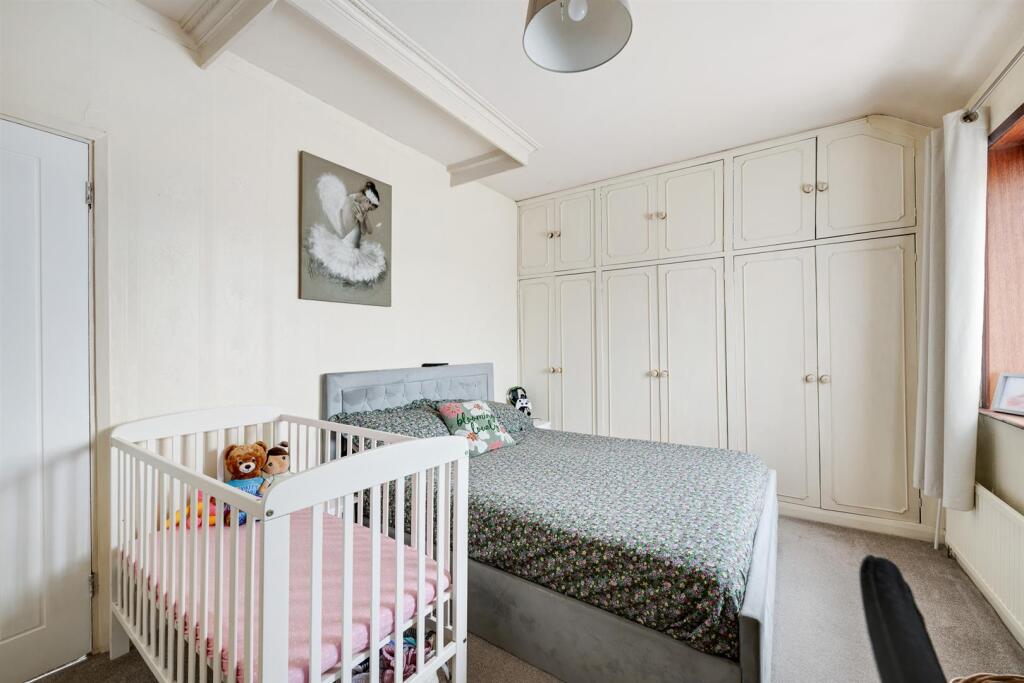 House in London - View 5