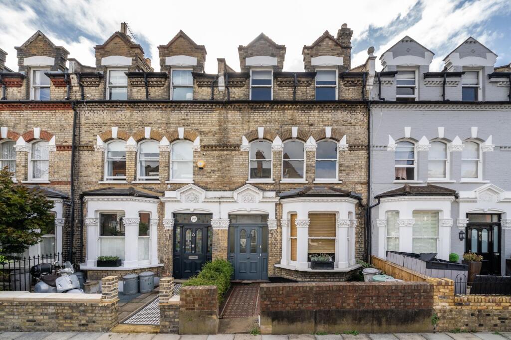 Main image of property: Fulham Park Gardens, London, SW6