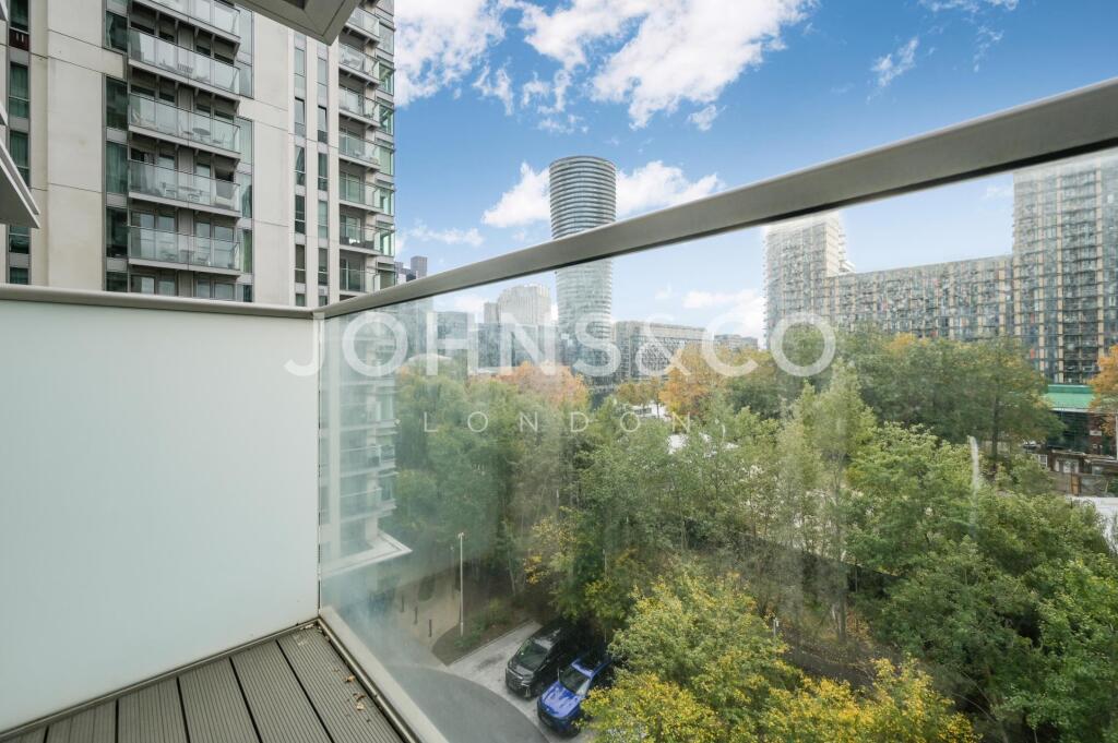 Apartment in London - More