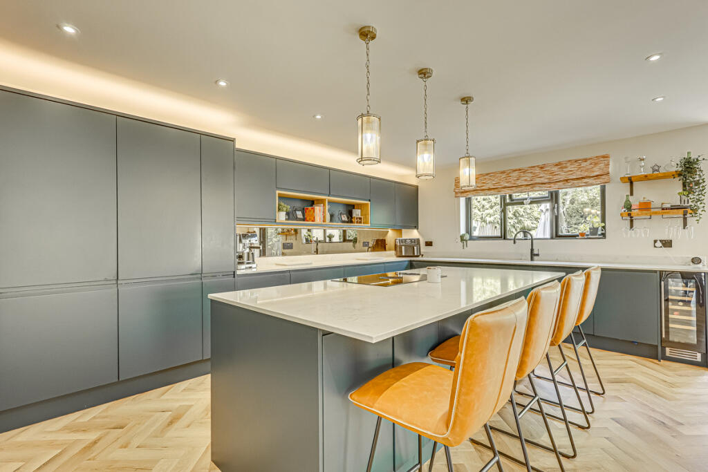 House in Southend-on-Sea - View 3