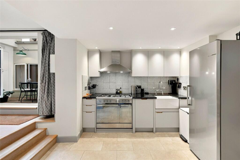 Apartment in London, Lot's Village, Earl's Court - View 5