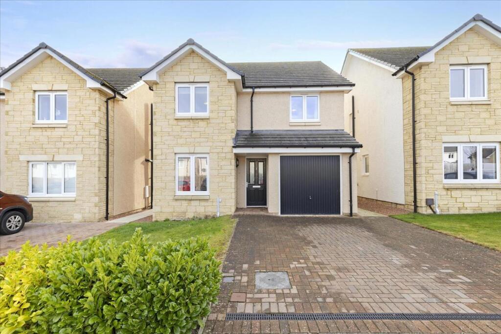 4-bed detached on 7 Cadwell Crescent, Gorebridge, EH23, £320,000