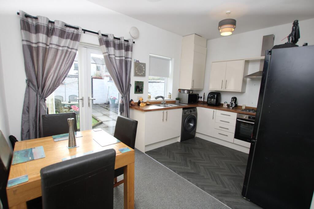 House in Leigh, Hope Carr, Bedford - View 5