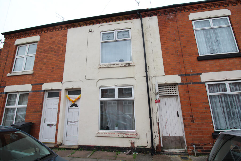 2-bed terraced on Acorn Street, Leicester, Leicestershire, £250,000