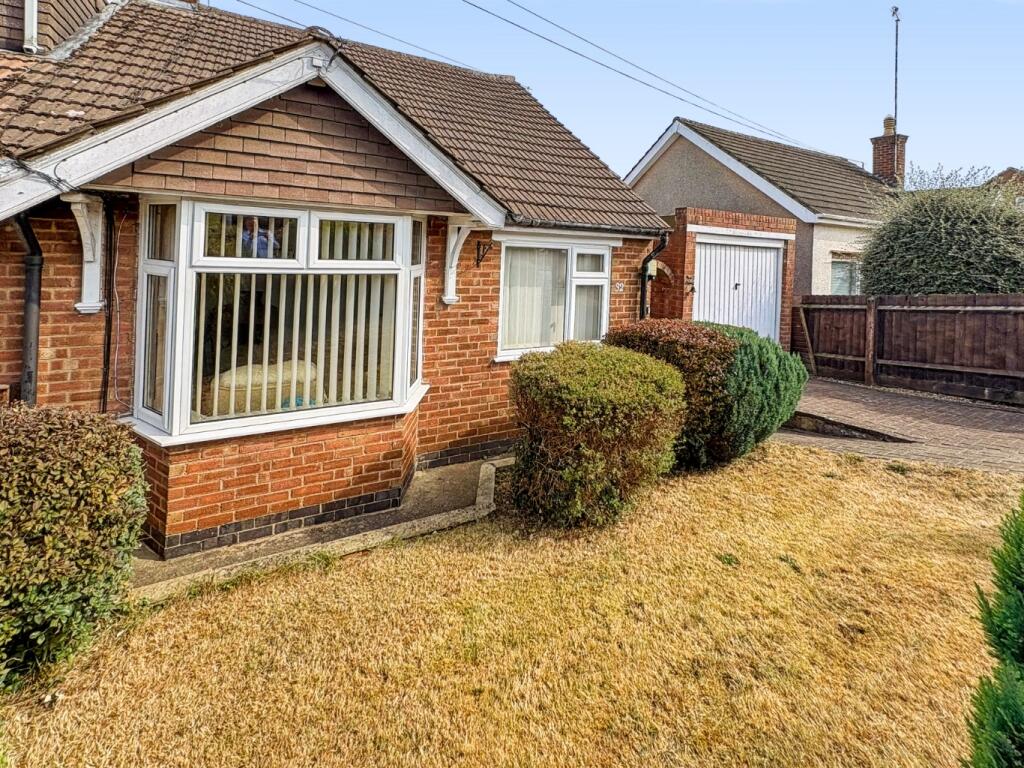 House in Daventry, West Northamptonshire - View 3