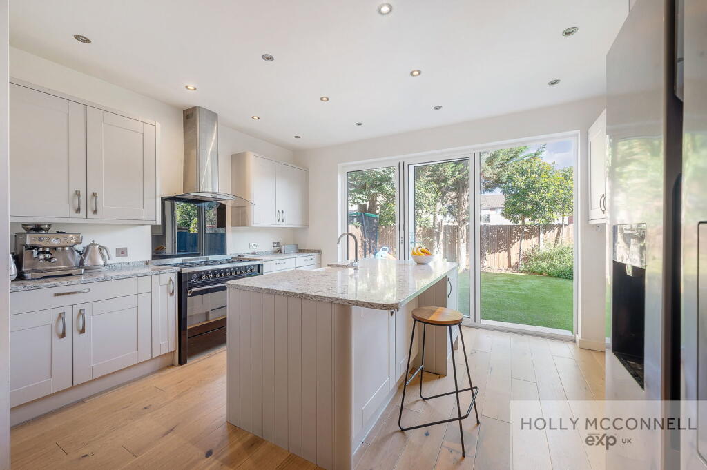 Lytchet Road, Sundridge Park, BR1 photo 3