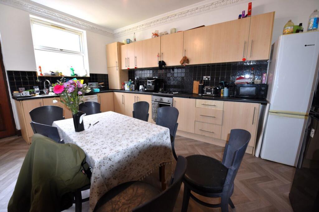 Main image of property: 59 Richmond Avenue