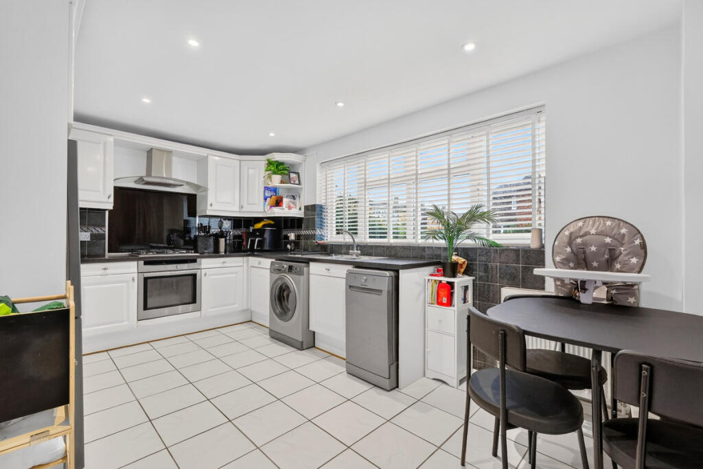 House in Southend-on-Sea - View 3