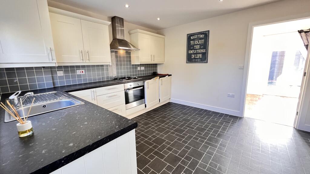 House in Peterborough - View 5