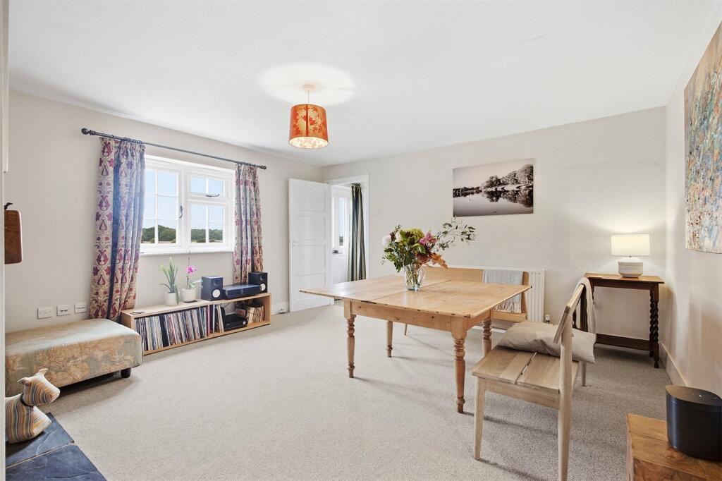 House in Newton Upon Derwent, Sutton upon Derwent - View 3