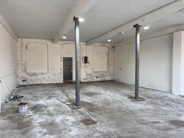 Light Ind Units