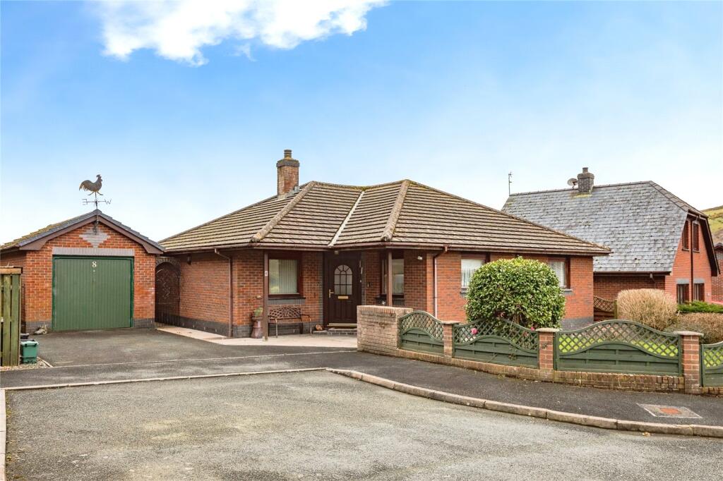 Main image of property: Clos Allt Fach, Llanrhystud, Ceredigion, SY23