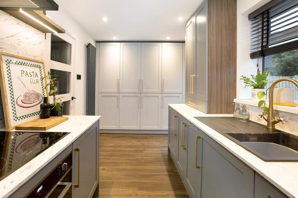 Main image of property: Langstone Close, Heathfield, TQ12