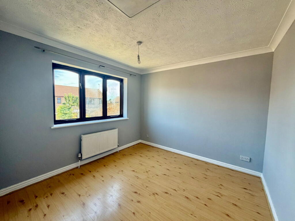Framfield Road, Carlton Colville, Lowestoft, NR33 8RQ photo 4