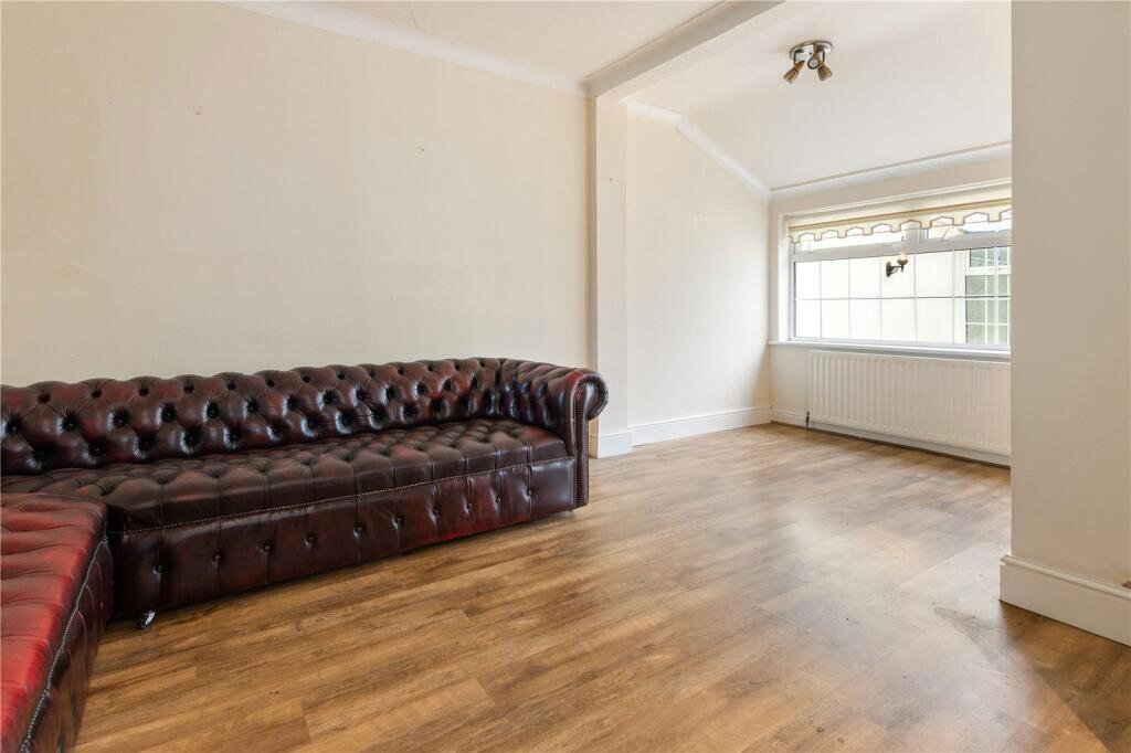 House in Doncaster, North East Lincolnshire - View 4