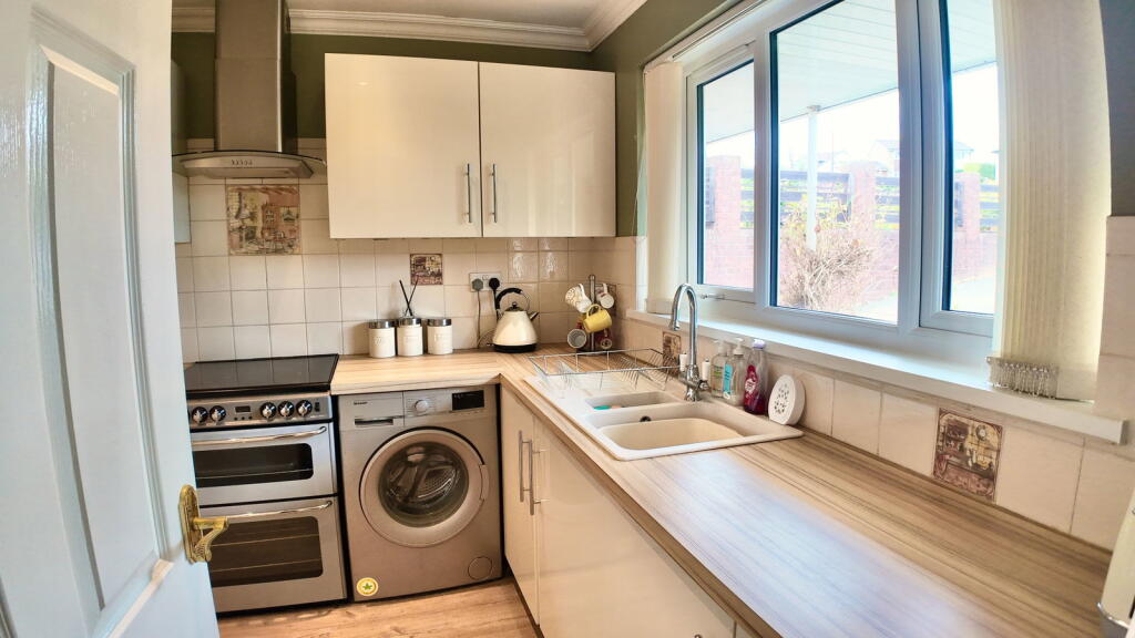 House in Pontllanfraith, Caerphilly - View 5